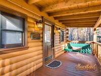1 Bedroom Pet Friendly Cabin - convenient to Gatlinburg and close to Pigeon Forge